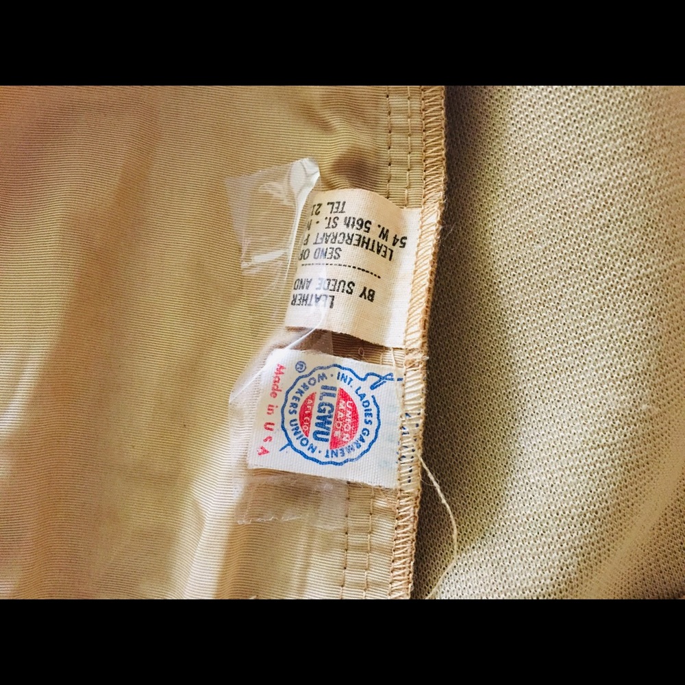 Hippy 70’s Vintage Tan Leather Diamond Sewn Vest - Picture 3 of 8